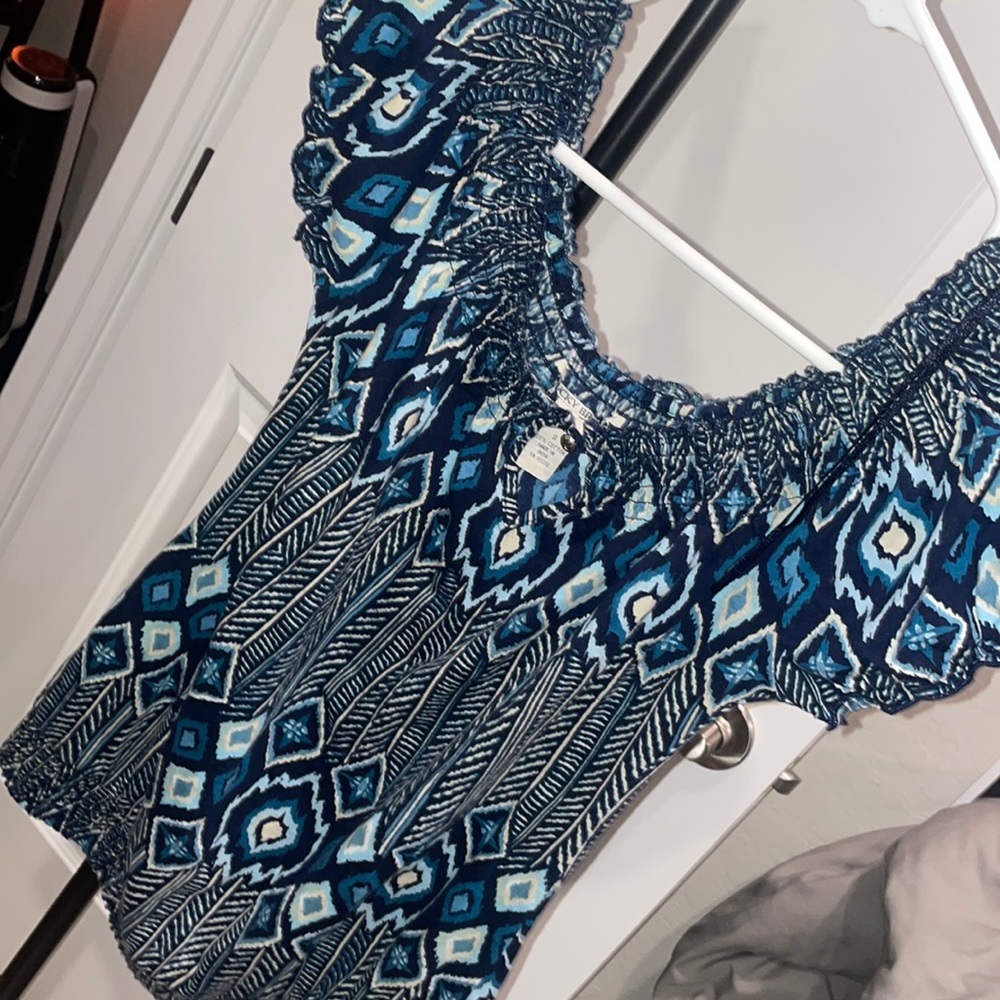 Size small lucky brand different blues off the shoulder tee